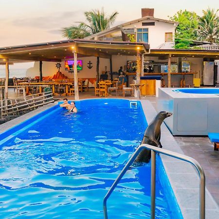 Hotel Solymar Puerto Ayora  Buitenkant foto