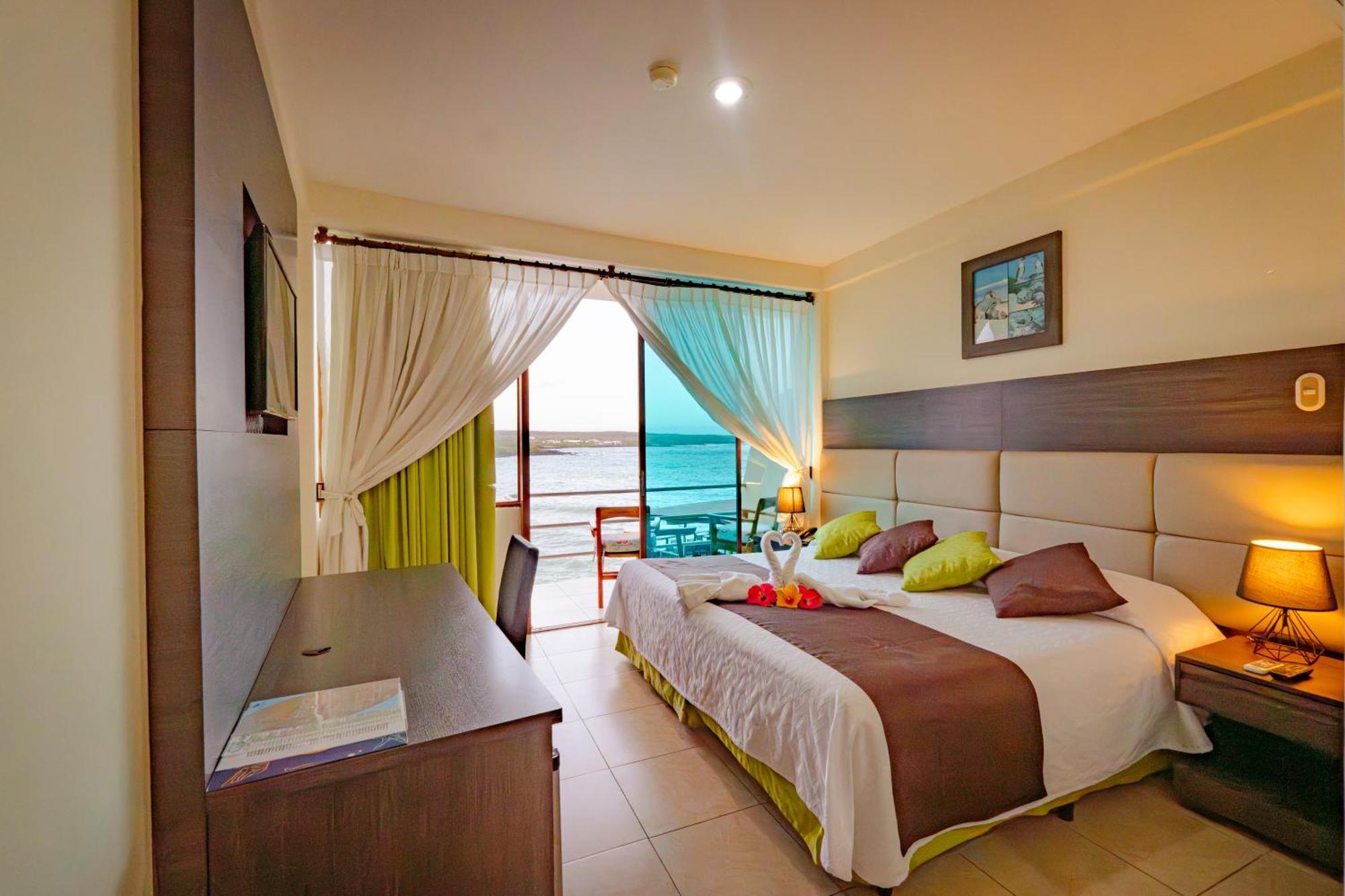 Hotel Solymar Puerto Ayora  Buitenkant foto