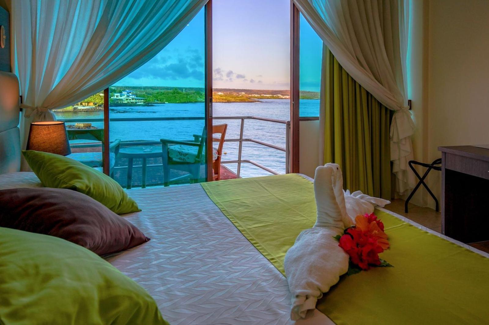Hotel Solymar Puerto Ayora  Buitenkant foto