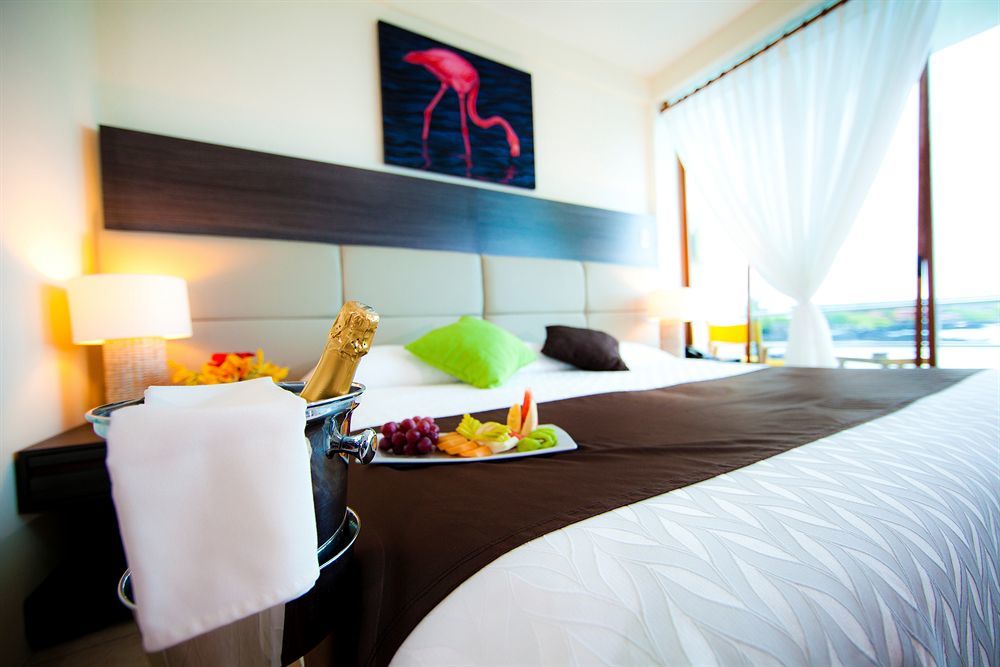 Hotel Solymar Puerto Ayora  Buitenkant foto