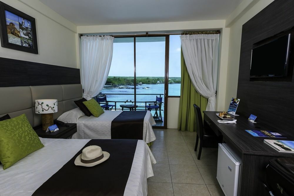Hotel Solymar Puerto Ayora  Buitenkant foto